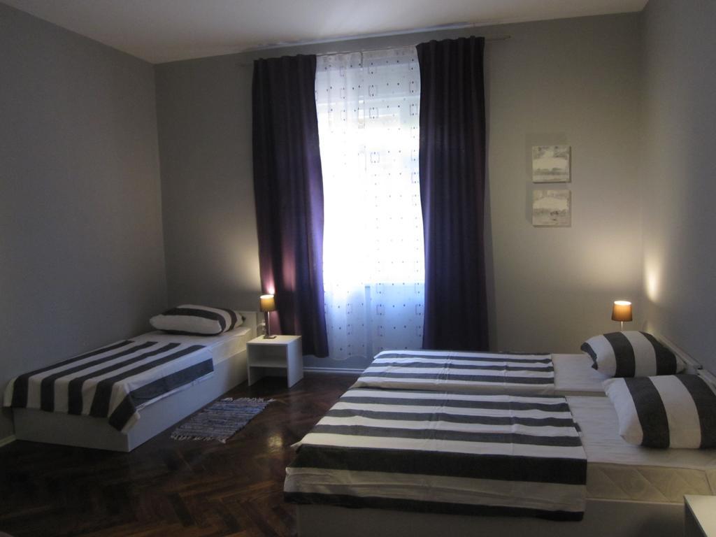 Guest House Ilona プーラ エクステリア 写真